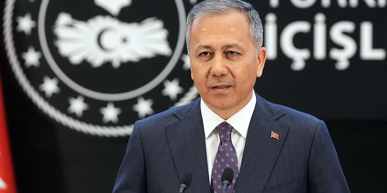 Bakan Yerlikaya: Çocuklarımızın hayatıyla oynayan hiçbir servis şoförünün trafikte yeri yoktur