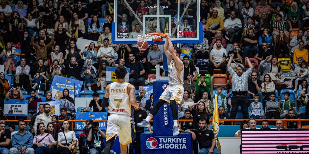 Konya Büyükşehir Evinde Ankaragücü'nü Yendi Seriyi Uzattı! 90-79