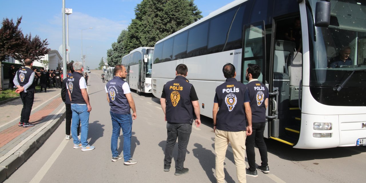 Sahte araç kiralama sitesi üzerinden 122 kişiyi dolandırmışlar!
