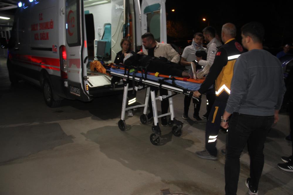 Konya'da yayalara çarpan motosikletli kaçtı!