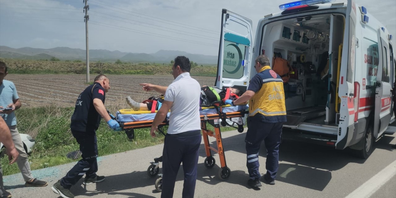 Konya'da kontrolden çıkan araç  şarampole devrildi!