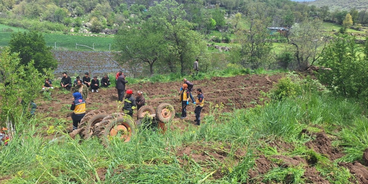 Traktör devrildi! Genç Sürücü Hayatını Kaybetti!