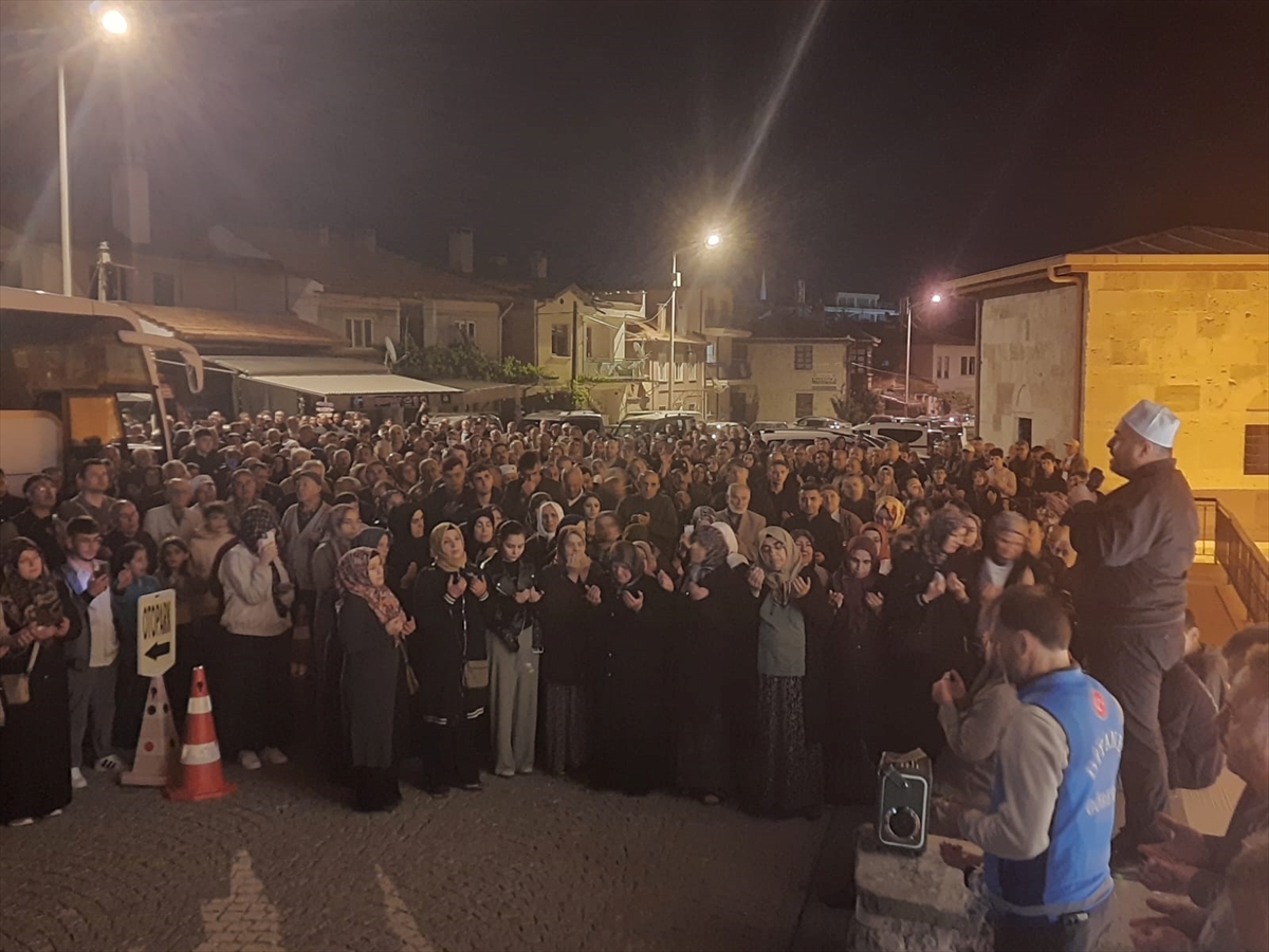 Konya'da hacı adayları dualarla uğurlandı!