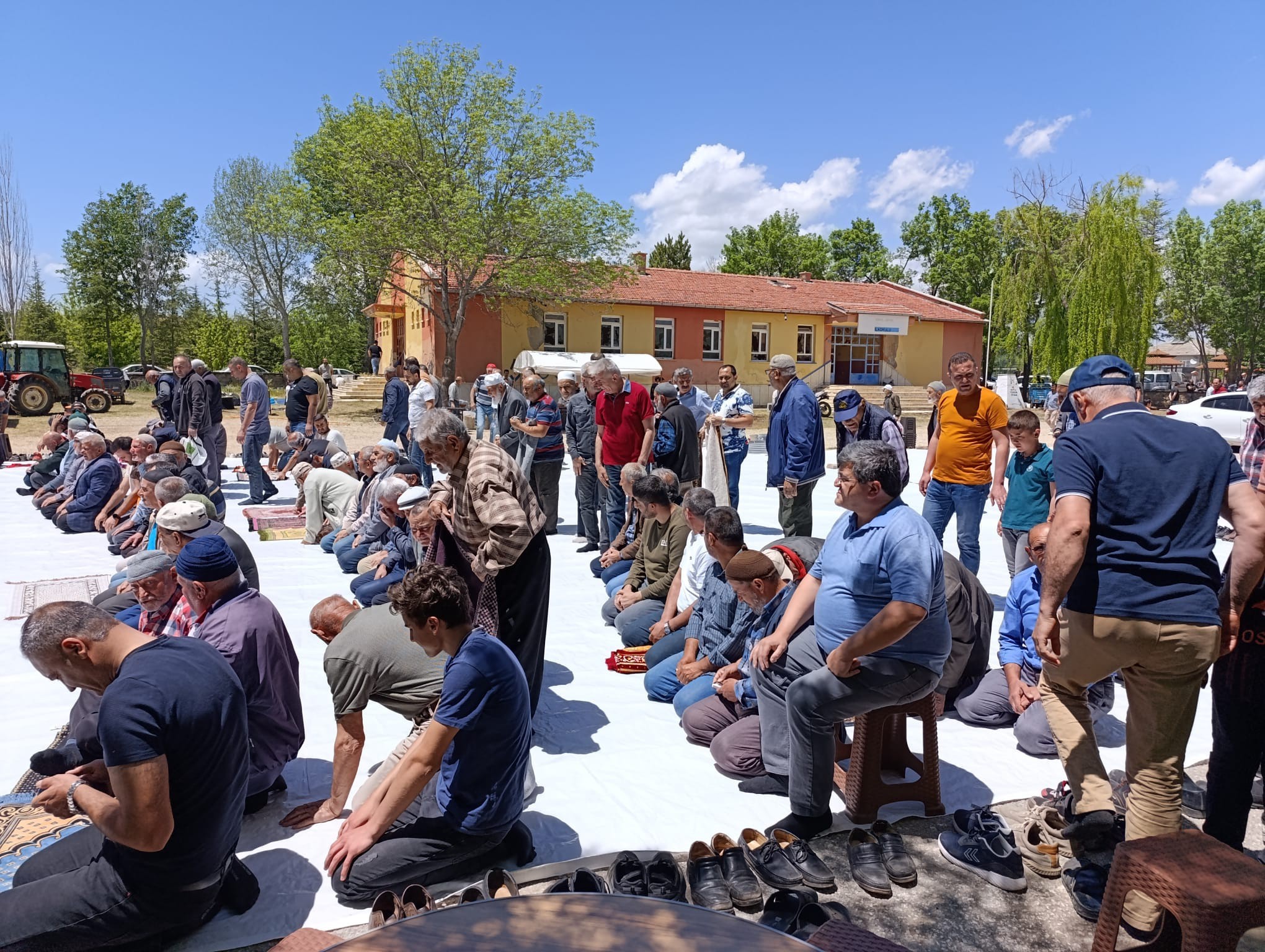 Konya'da çiftçiler yağmur duasında buluştu