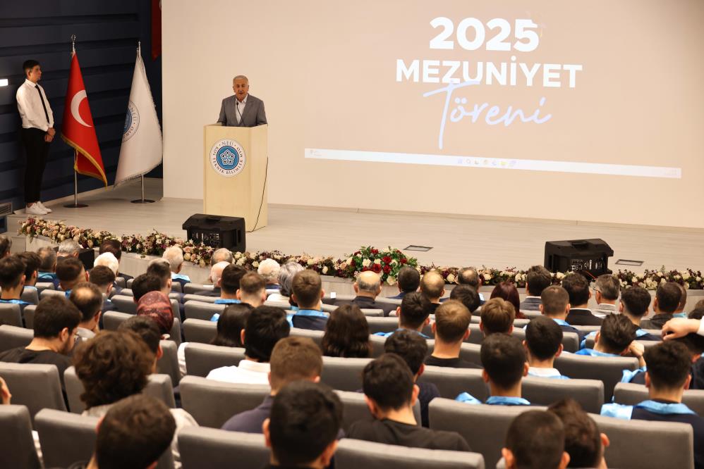 Üretimin kalbindeki okul, ilk mezunlarını verdi