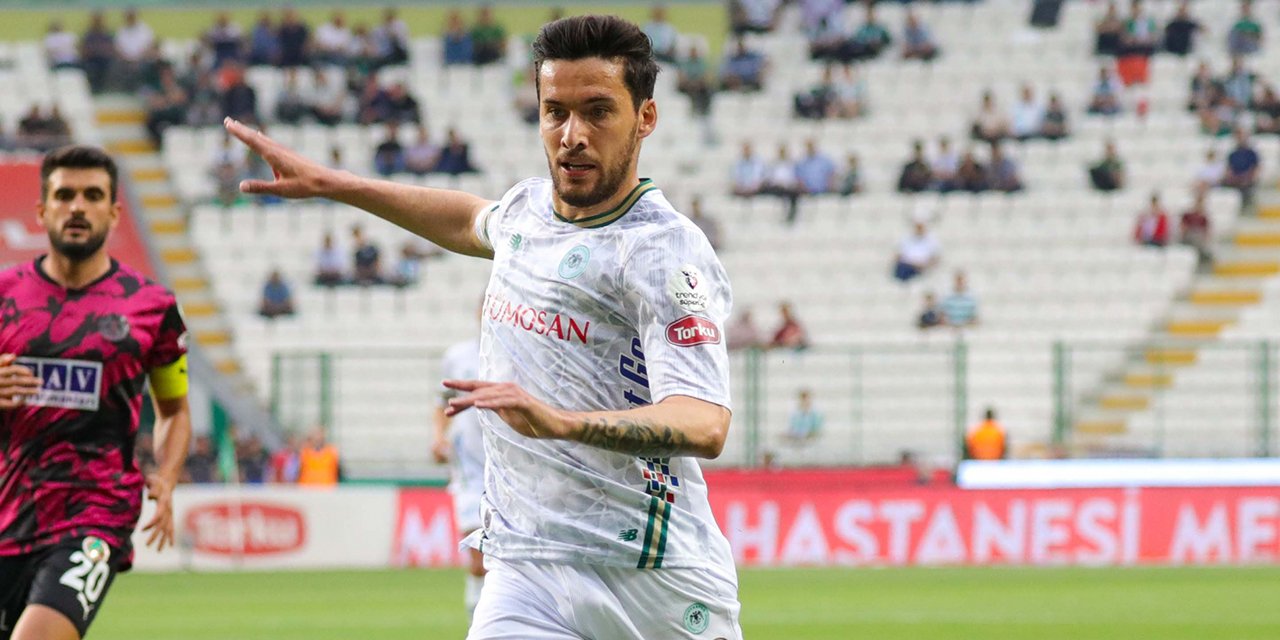 Konyasporlu Umut Nayir, milli formaya göz kırpıyor