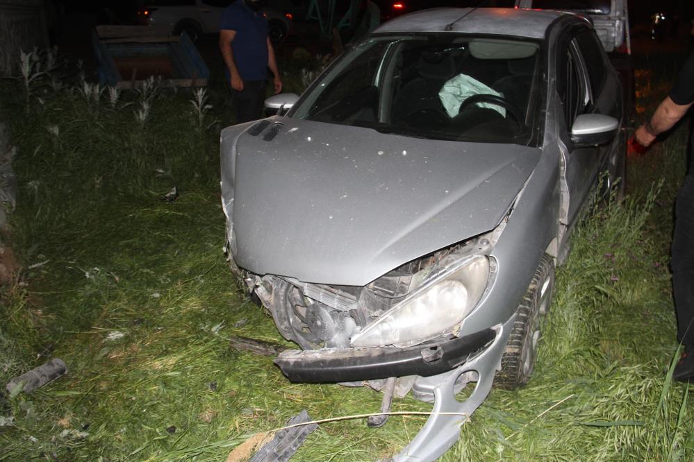 Konya’da elektrikli golf aracı ile otomobilin çarpıştığı kazada 3 kişi yaralandı