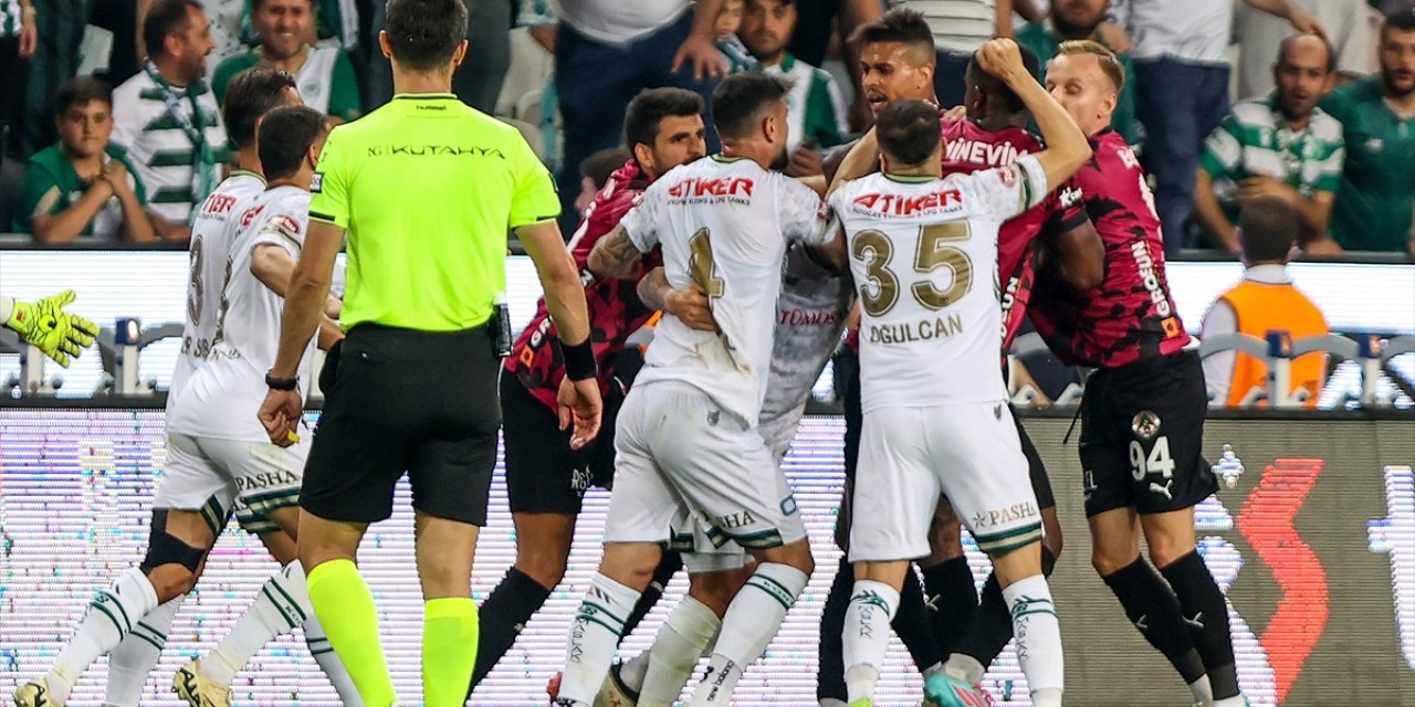 Konyaspor ve Oğulcan Ülgün'e ağır ceza yolda