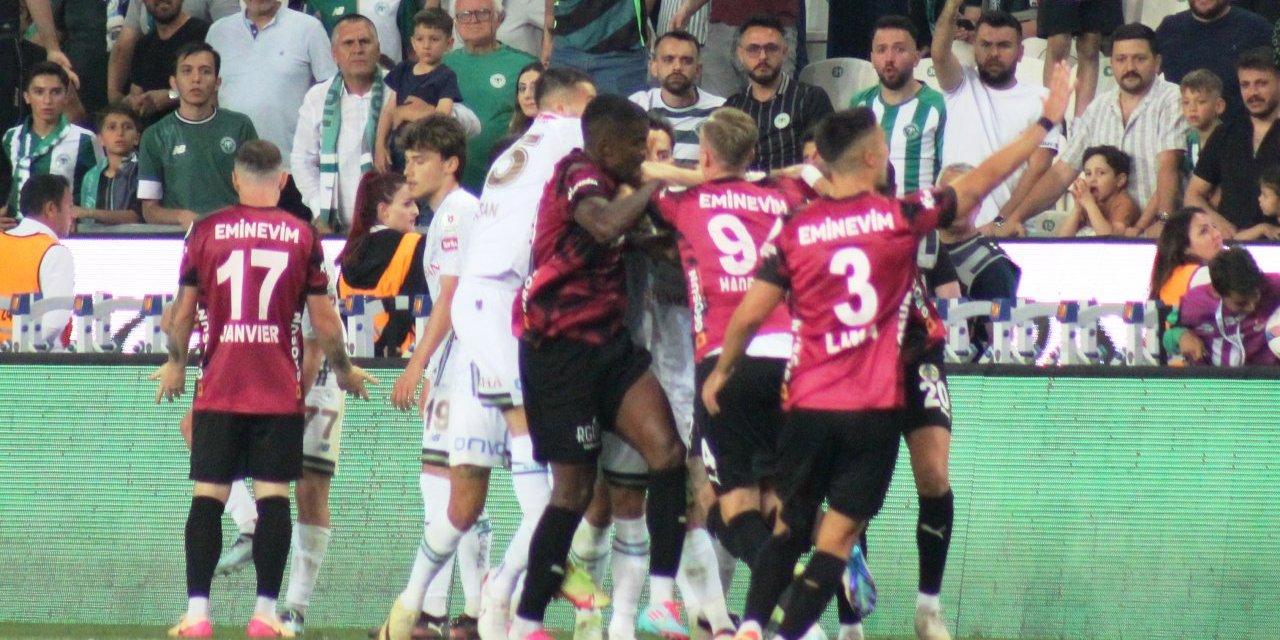 Konyasporlu orta saha oyuncusuna iki maç men! Kulübe ağır para cezası