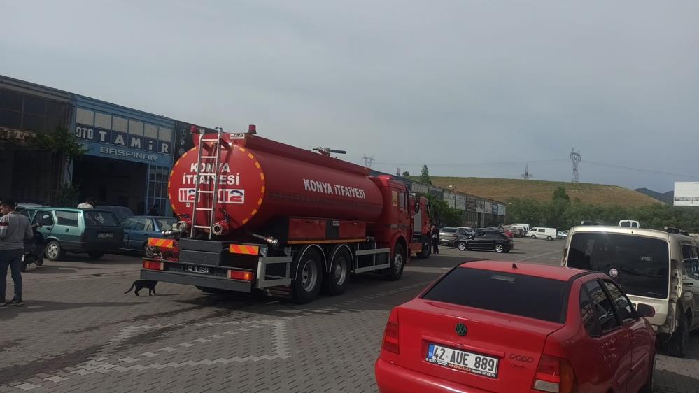 Konya'da oto tamirhanesinde yangın paniği