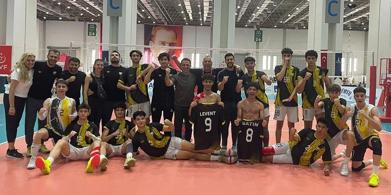 Konya Büyükşehir Belediyespor voleybolda son 8’de