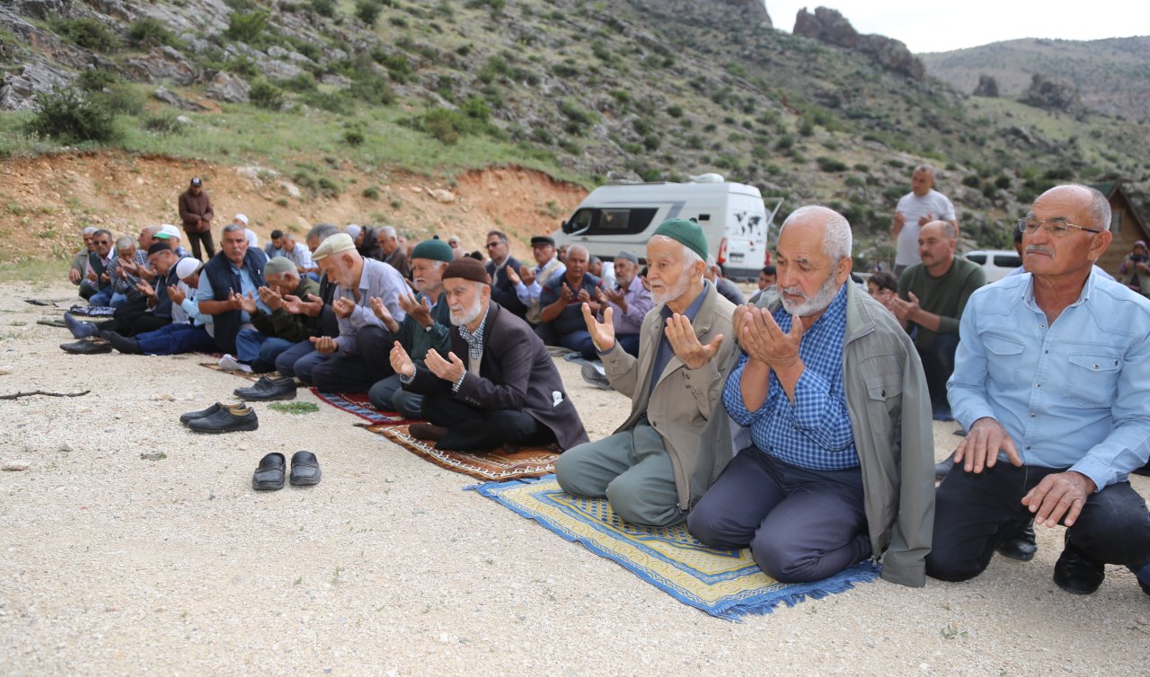 Halkapınar'da yağmur duası yapıldı