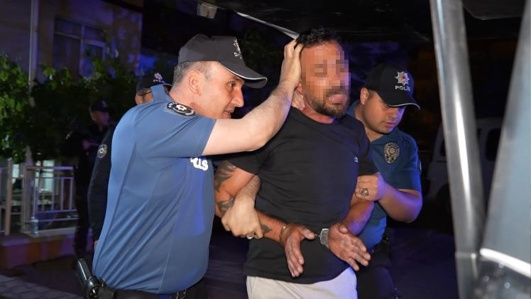 Kendisini sakat bırakan husumetlisini, tabancayla ağır yaraladı!