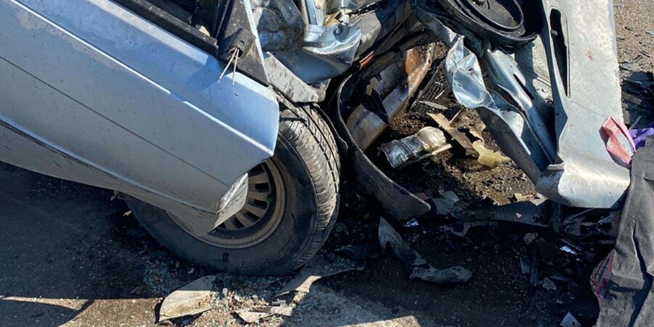 Anne ve oğlu kazada yaşamını yitirdi