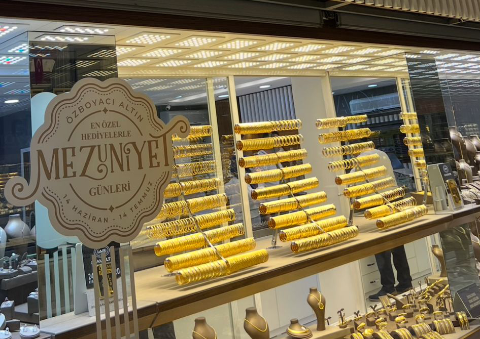 Özboyacı Altın’da Mezuniyet Hediyesi Günleri Başladı