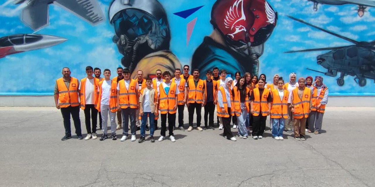 Sarayönü Derneği, lise öğrencilerini TUSAŞ VE ASELSAN'a götürdü