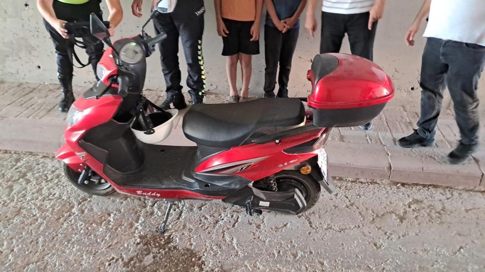 Konya'da motosiklet devrildi: 1 yaralı