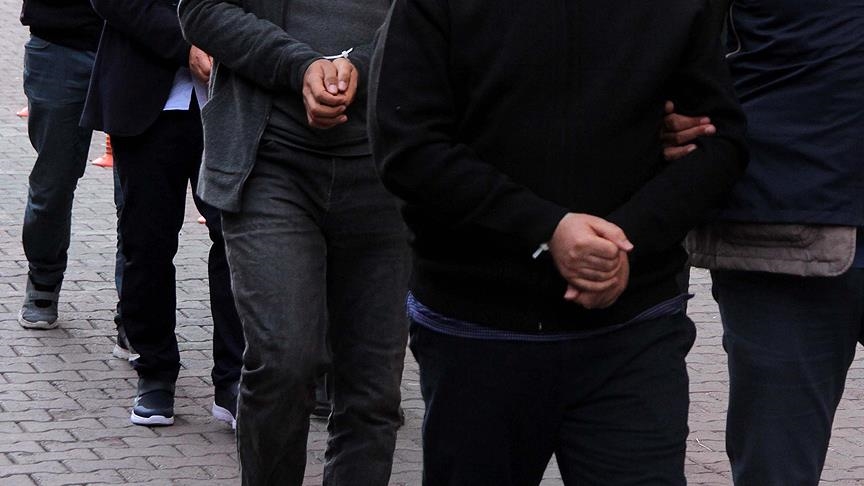 FETÖ'ye yönelik soruşturmalarda 5 gözaltı kararı