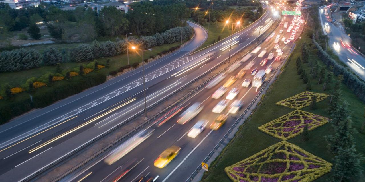 Son 22 yılda ulaştırma ve altyapıya 300 milyar dolarlık yatırım yapıldı