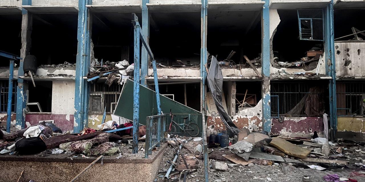 Katil İsrail'den okula hava saldırısı: 6 ölü, çok sayıda yaralı
