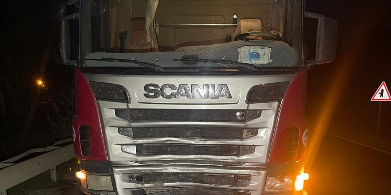 Ankara'da TIR ile motosiklet çarpıştı; 1 ölü, 1 ağır yaralı