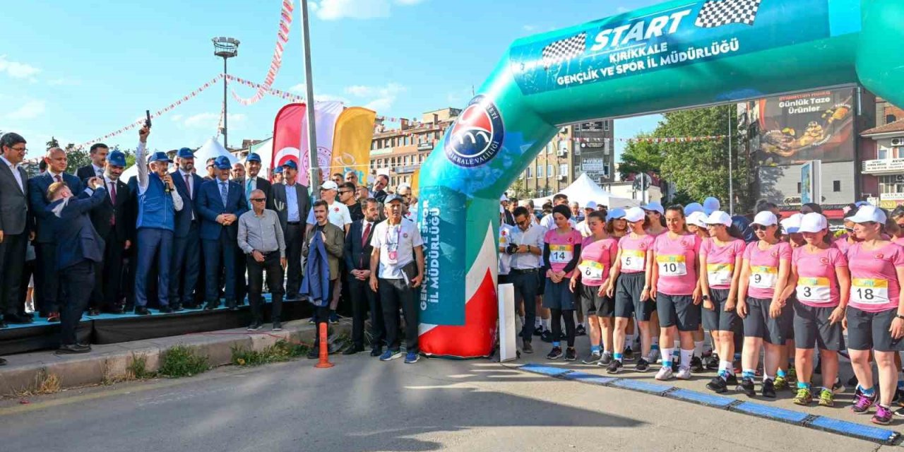 Bakan Uraloğlu: PTT, bir dünya markası olma yolunda
