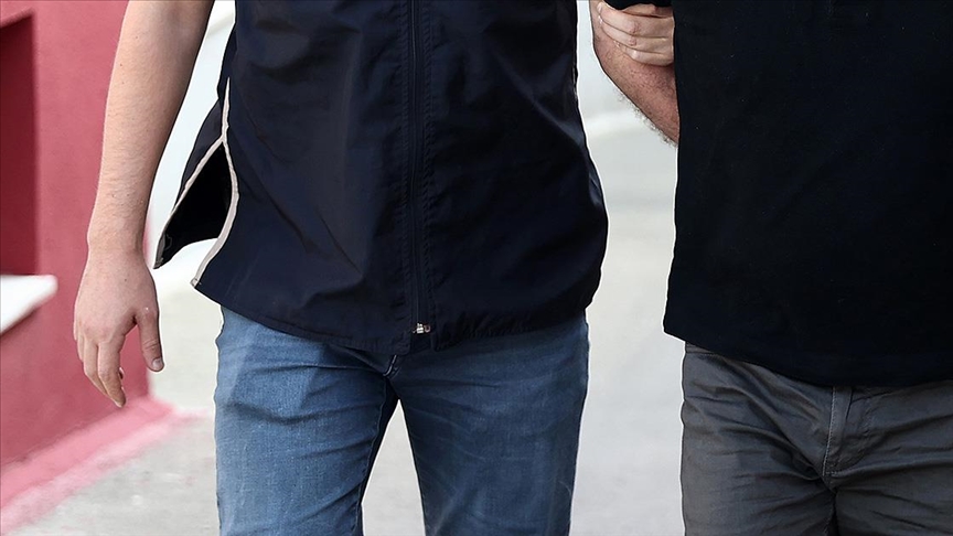 FETÖ'ye yine bir darbe! 8 kişi hakkında gözaltı kararı verildi