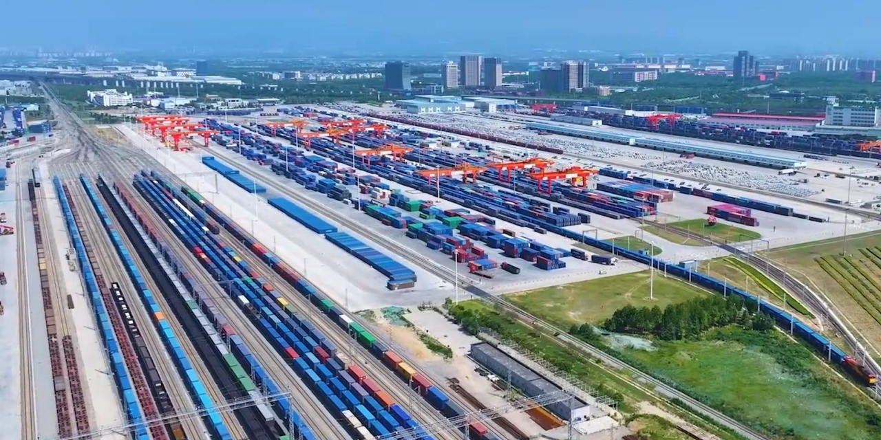 Çin'den Türkiye'ye ilk yük trenleri yola çıktı