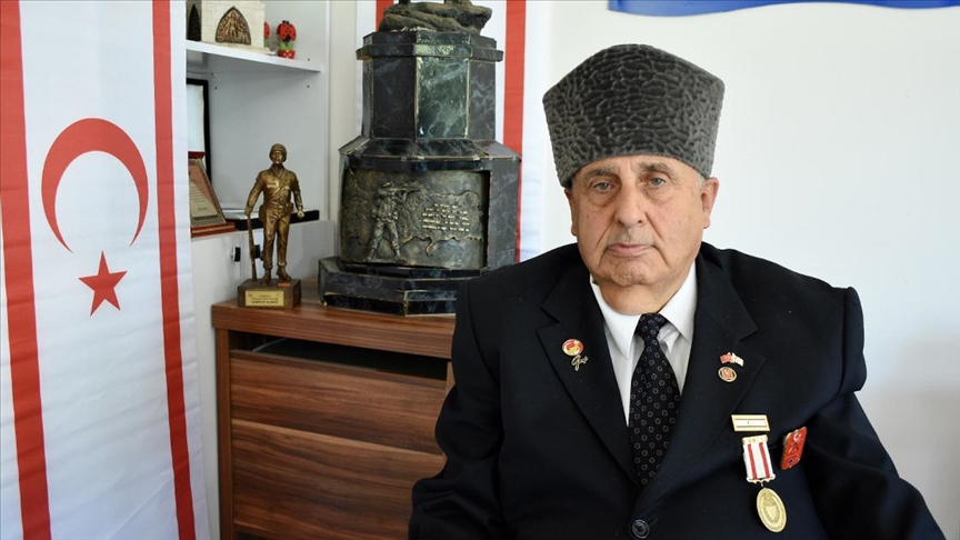 Kulak zarları zarar gören gazi harekatın izlerini taşıyor