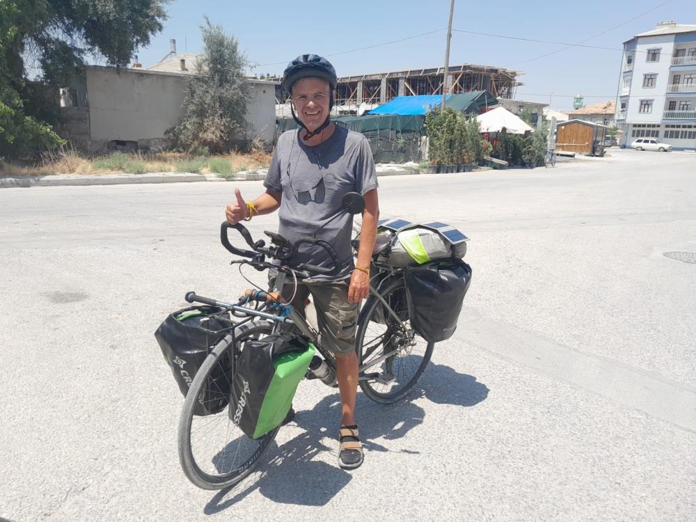 Fransız bisikletçi Konya'ya ulaştı