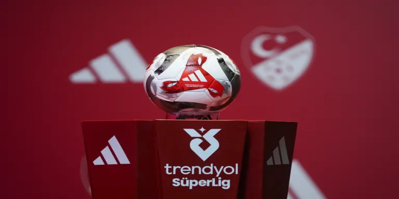 Süper Lig'in resmi futbol topu görücüye çıktı