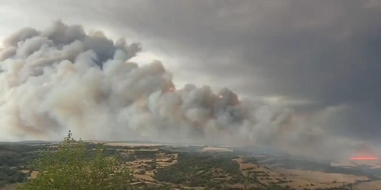 Avrupa'nın kavurucu sıcaklarla ve alevlerle mücadelesi sürüyor