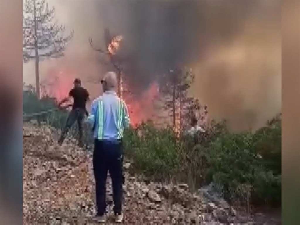Yangında Kalp Krizi Geçiren İtfaiyeci Hayatını Kaybetti