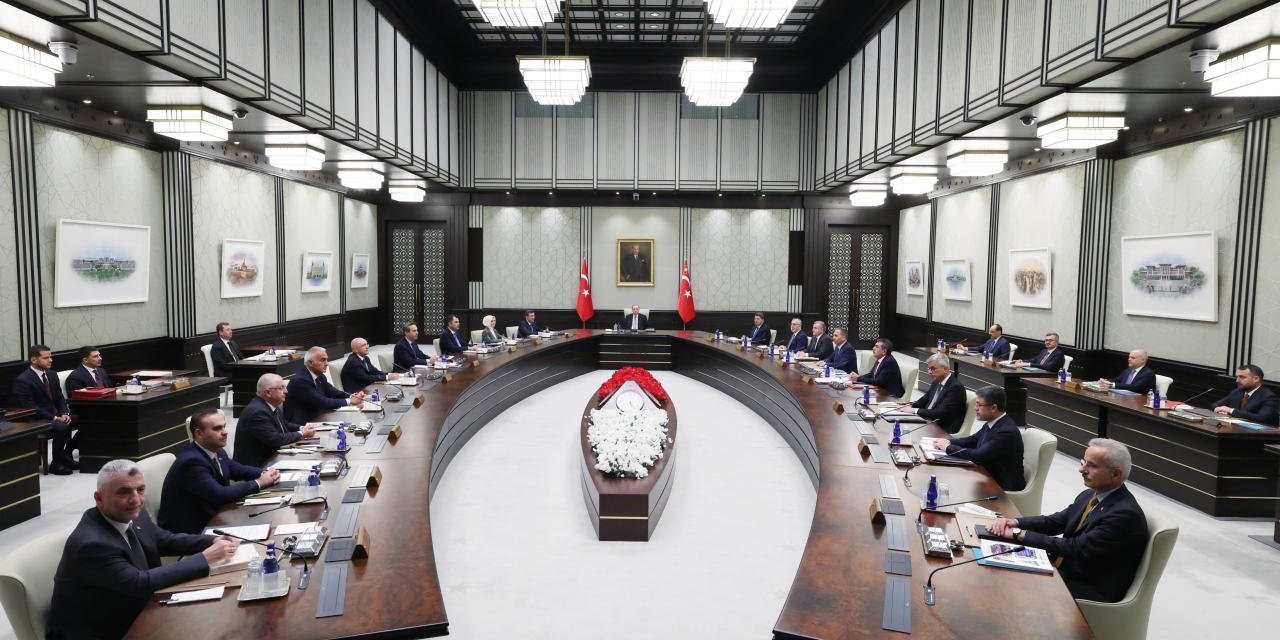 Kabineden halk tarafından seçilen ilk cumhurbaşkanı mesajı