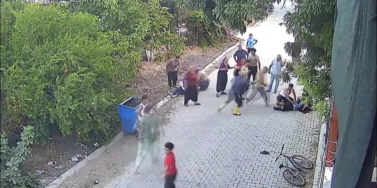 Kanlı miras kavgasında yeni görüntüler: Baba, oğullarını sopayla dövüp böyle ateş etti