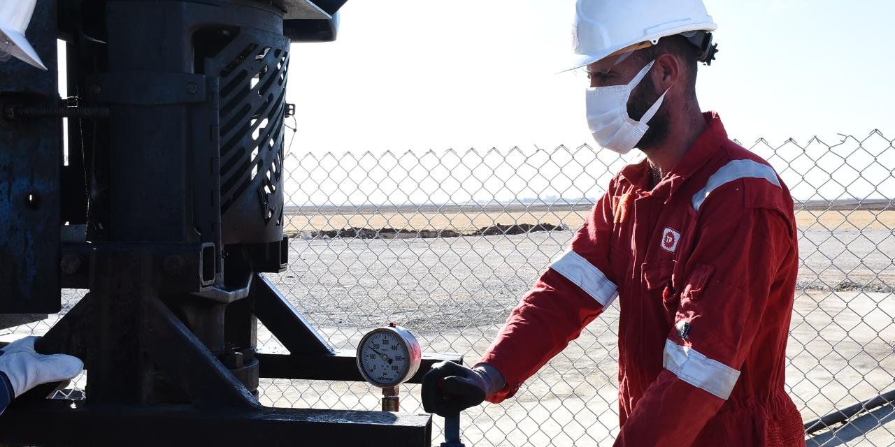 Bakan Bayraktar: 57 milyon varillik petrol rezervi tespit edildi