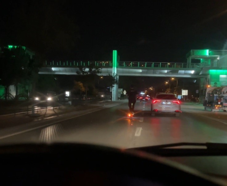 Konya'daki sürücü kendini yarış oyununda sandı!