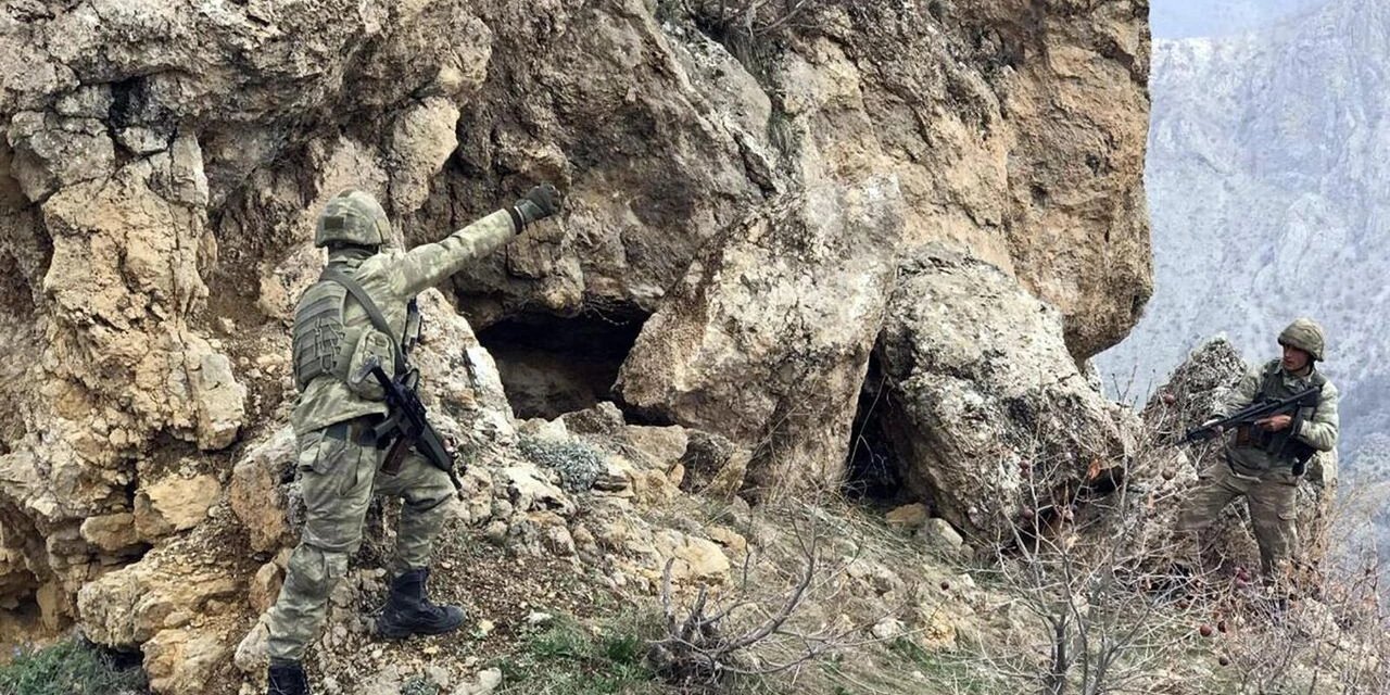 12 Askerin Şehit Olduğu Mağarada İhmal Yok Açıklaması!