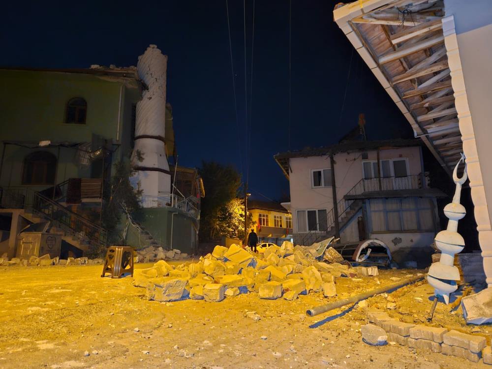 Depremin Acı Tanıkları Konuştu! 'Dehşeti Yaşadık!'