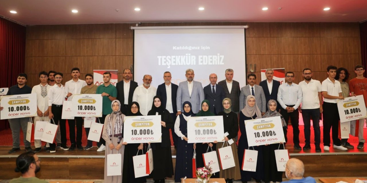 Konya'da öğrencilere başarı ödülü!