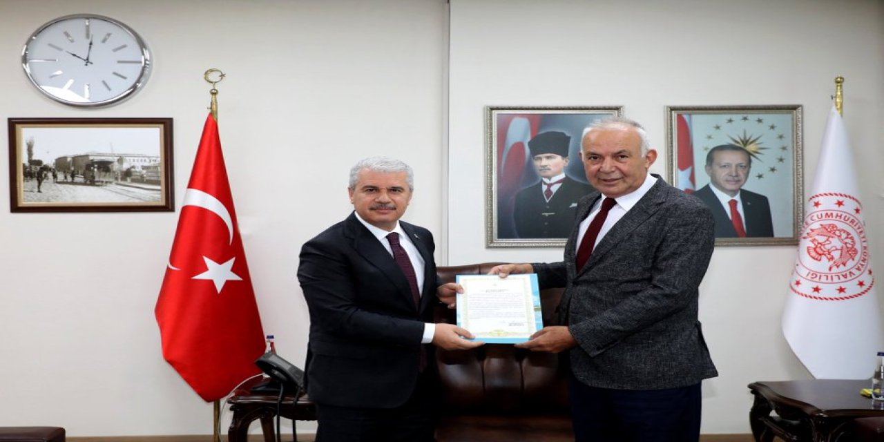 Vali Akın’dan Emekliye Ayrılan Vali Yardımcısına Teşekkür