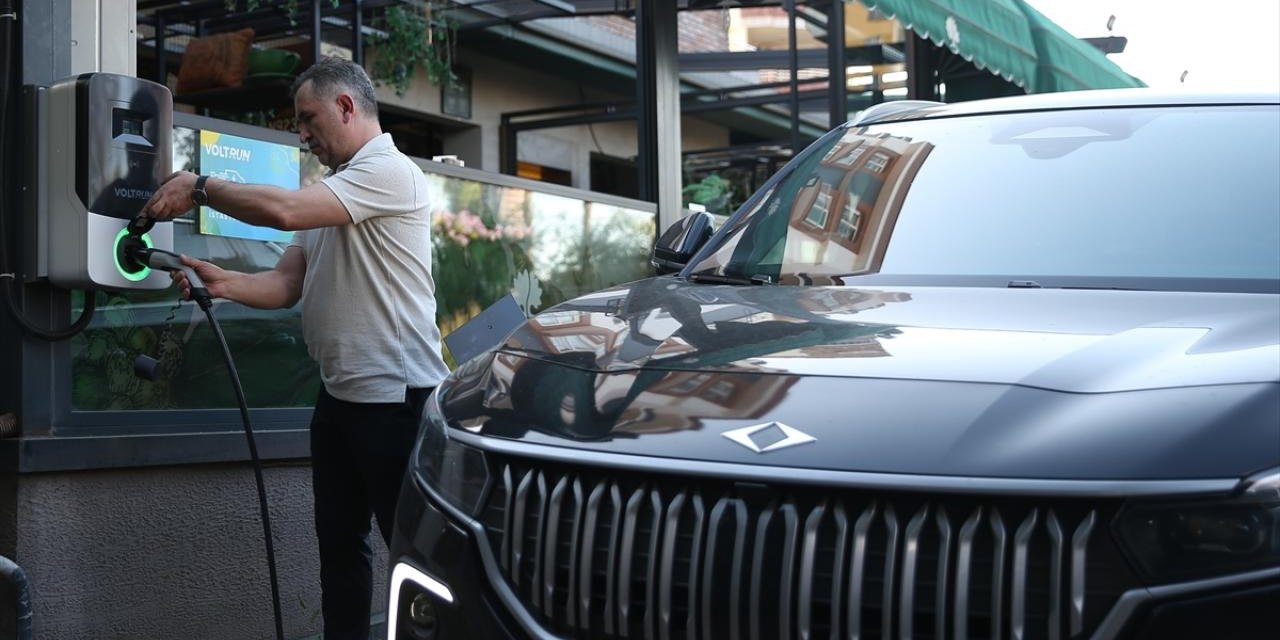 Elektrikli araç şarj soketleri temmuzda yüzde 4 arttı