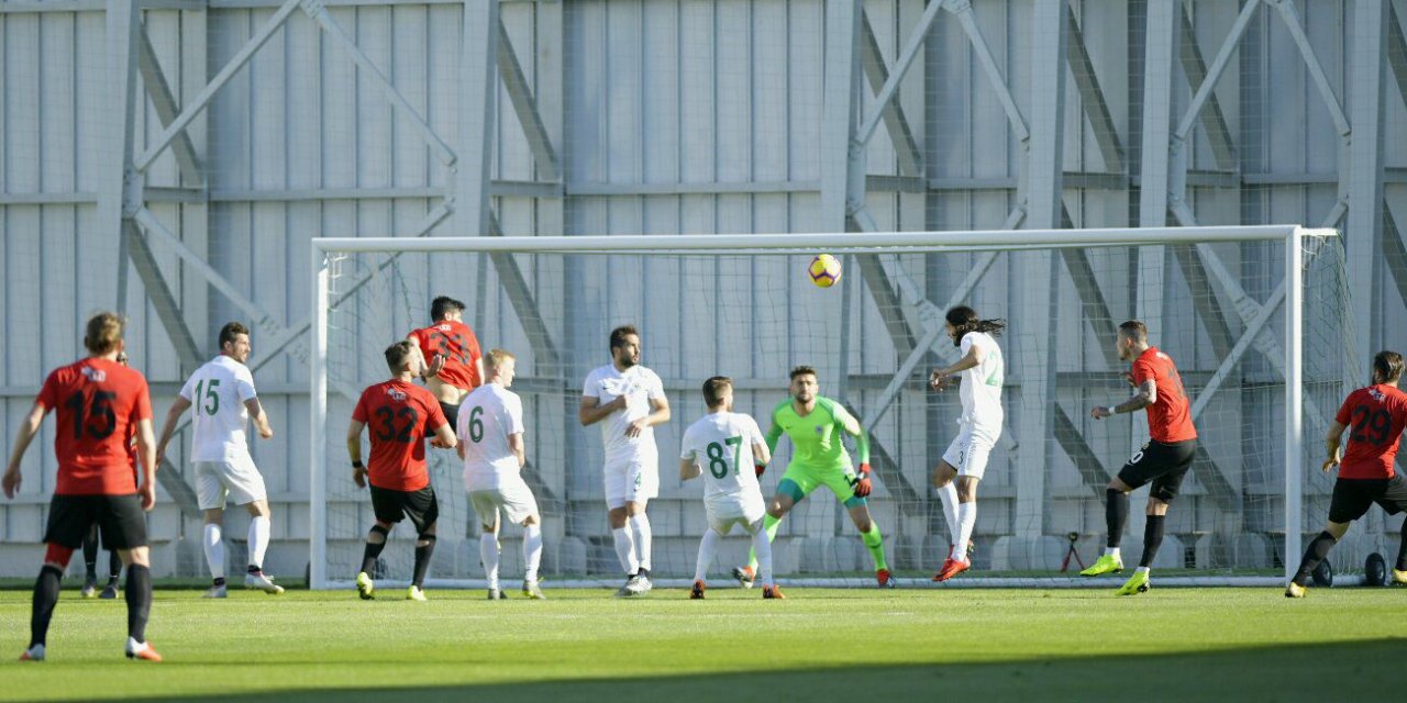 Konyaspor -Eskişehirspor maçı iptal oldu