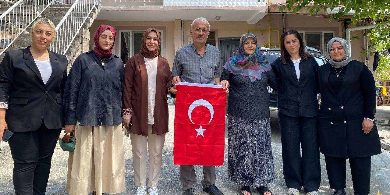 Cumhurbaşkanı Erdoğan'ın Terörsüz Türkiye mektubu şehit ailelerine ulaştırılıyor