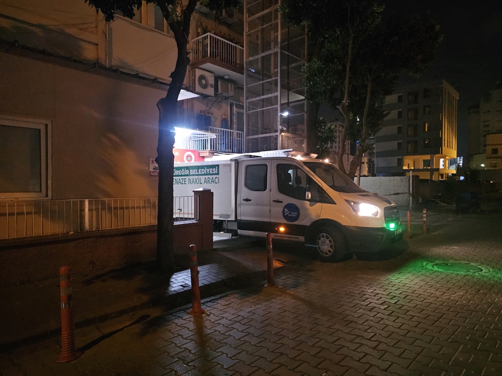 Dehşet verici cinayet! Sokakta öldürüldü!