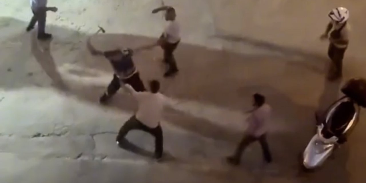 Tartışma Kanlı Bitti! Nacakla Saldırı Anı Cep Kamerasında