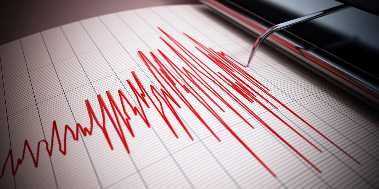 Son Dakika! 4.8 Büyüklüğünde Deprem!