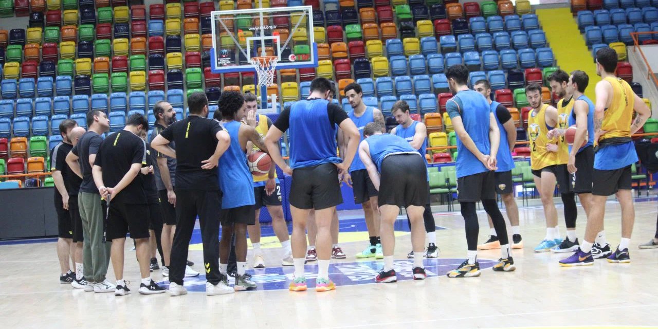 Konya BBSK'nın Çanakkale kampı sona erdi