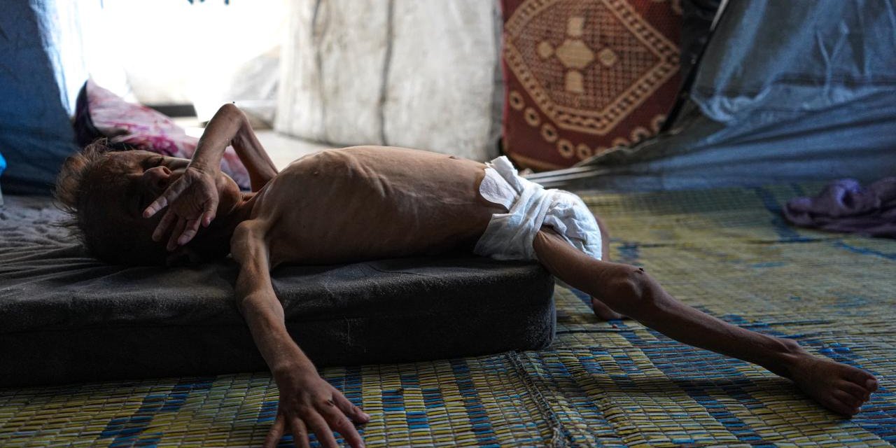 Gazze açlıktan ölmeye devam ediyor: 11 kişi hayatını kaybetti