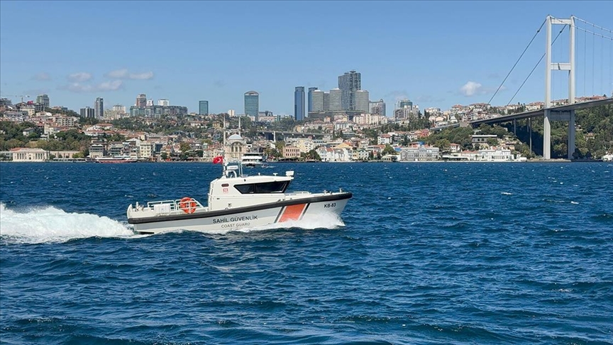Yarışta yüzücü kayboldu!